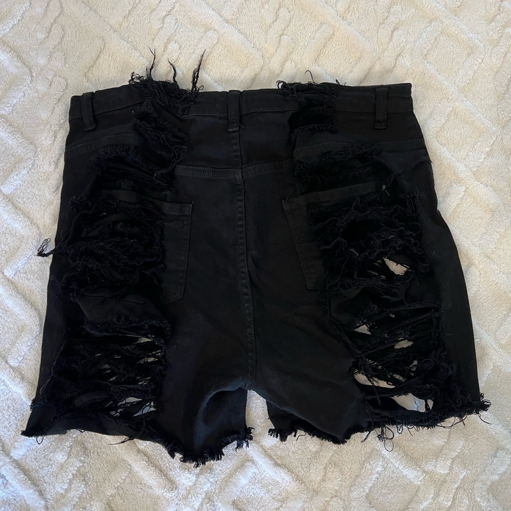 2X fashion, nova shredded shorts new with tag set - Picture 4 of 8